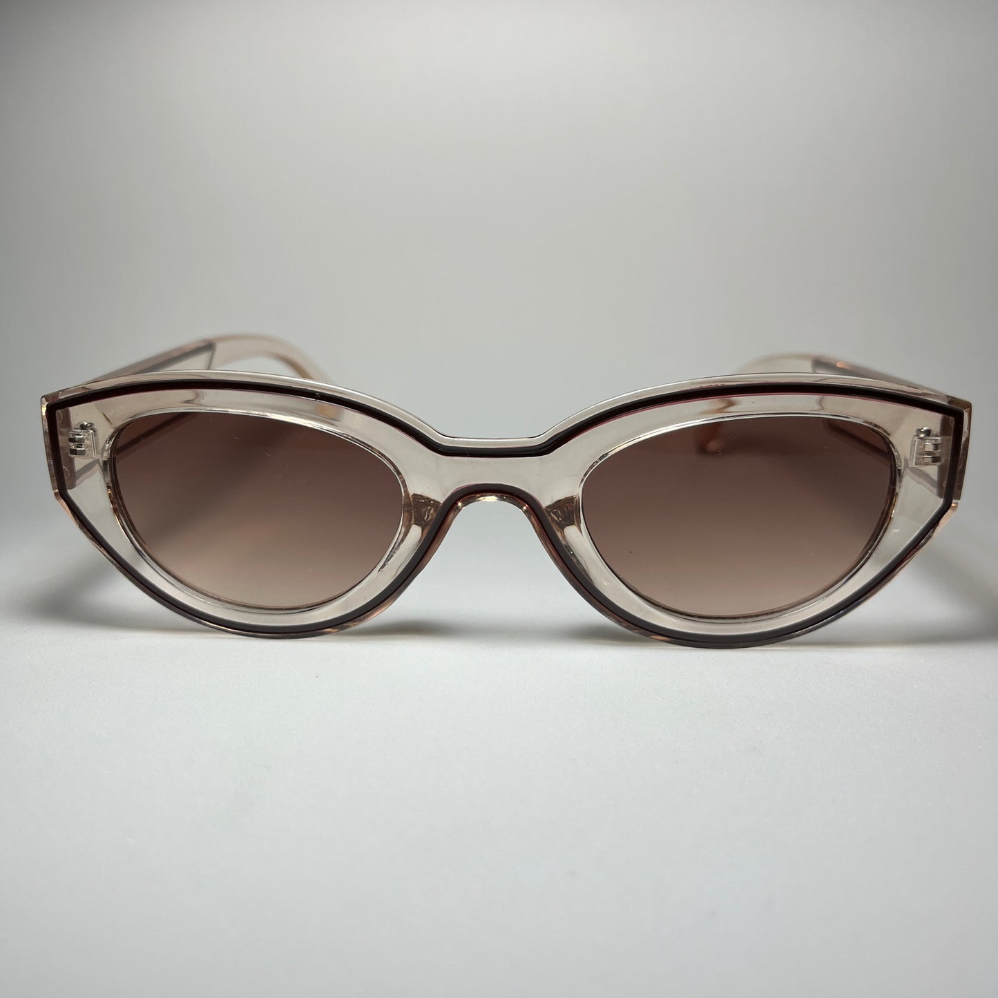 KIKI ÓCULOS DE SOL - COLEÇÃO YOU YOU AFETO