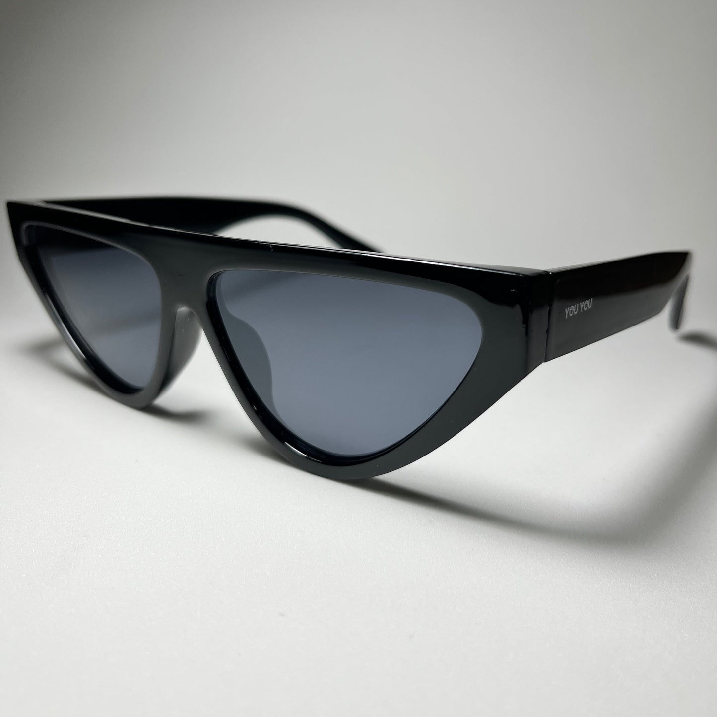 ADELE ÓCULOS DE SOL - COLEÇÃO VOYA