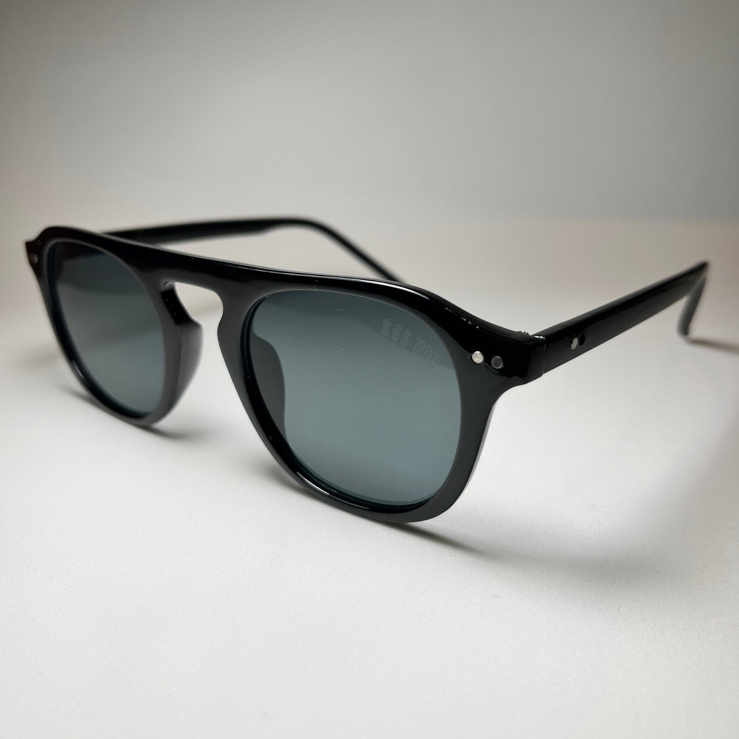 MELQUI ÓCULOS DE SOL - COLEÇÃO CLÁSSICA