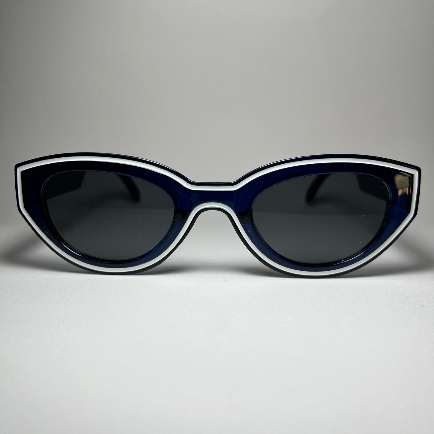 KIKI ÓCULOS DE SOL - COLEÇÃO YOU YOU AFETO