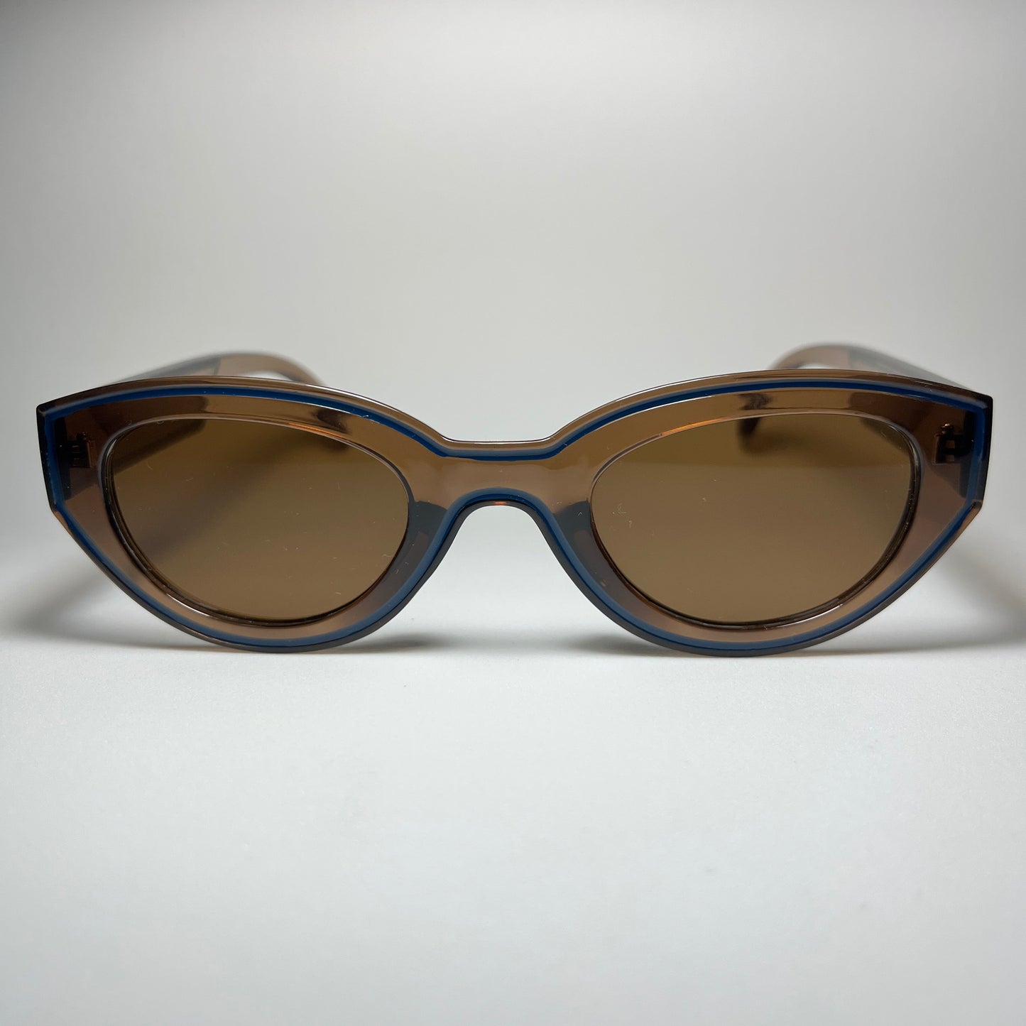 KIKI ÓCULOS DE SOL - COLEÇÃO YOU YOU AFETO